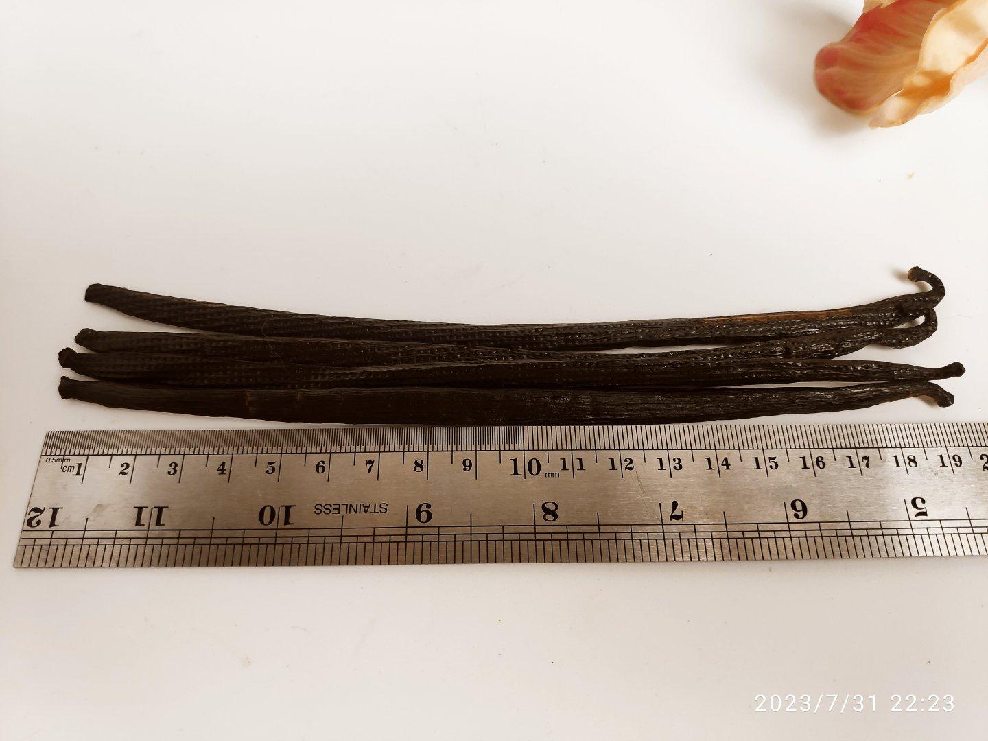 Pure Indonesian Vanilla Beans