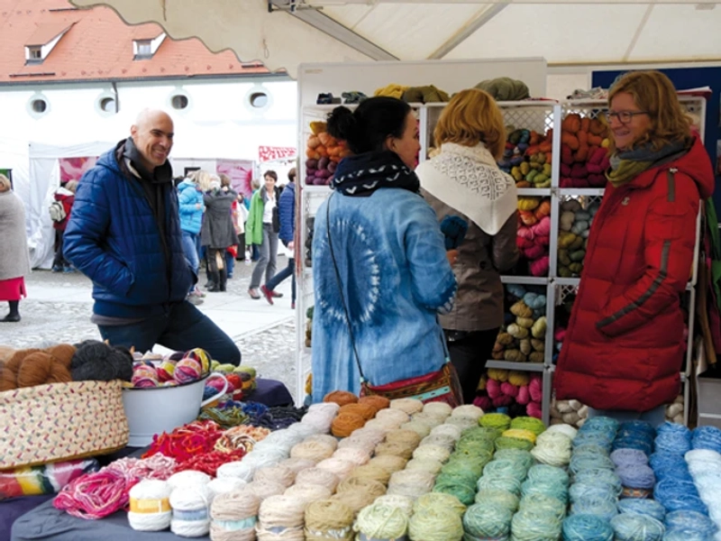 TEXTILMARKT BENEDIKTBEUERN Spotlight: B2B Essentials - 1