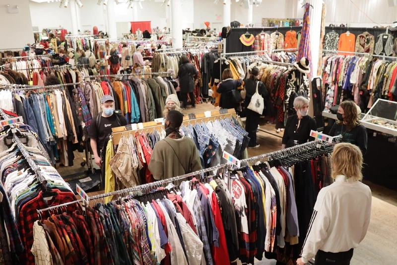 Discover NYC Manhattan Vintage Show: B2B Event Guide - 1