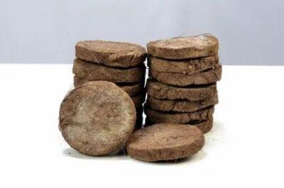Natural Cow Dung Cake - Image 3