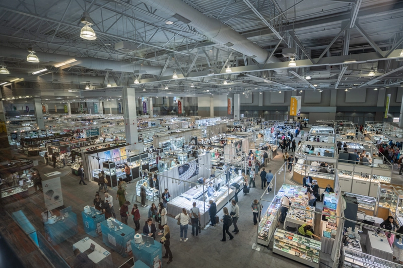 Why Attend AGTA GemFair ? B2B Intro - 1
