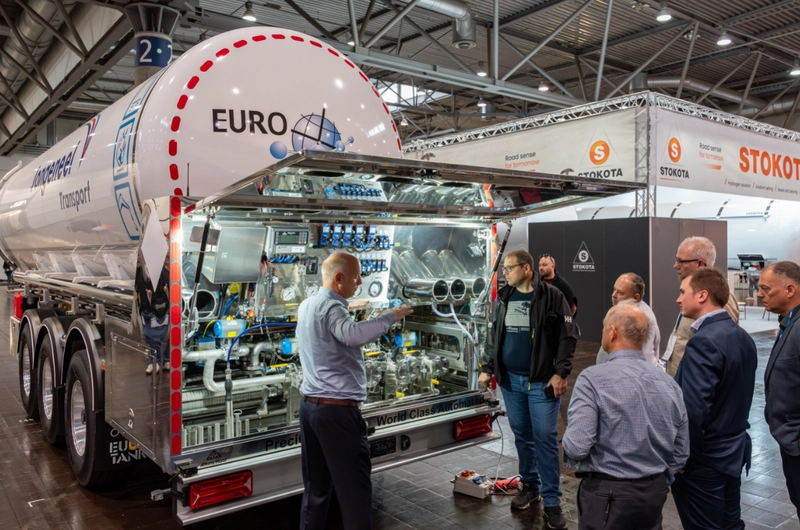 FUEL & GAS LOGISTICS Spotlight: B2B Essentials - 3