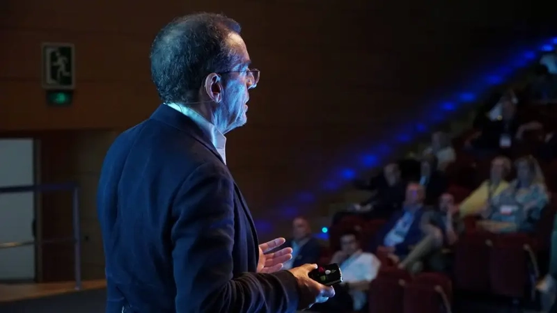 Inside EDENTULISM Conference: B2B Key Insights