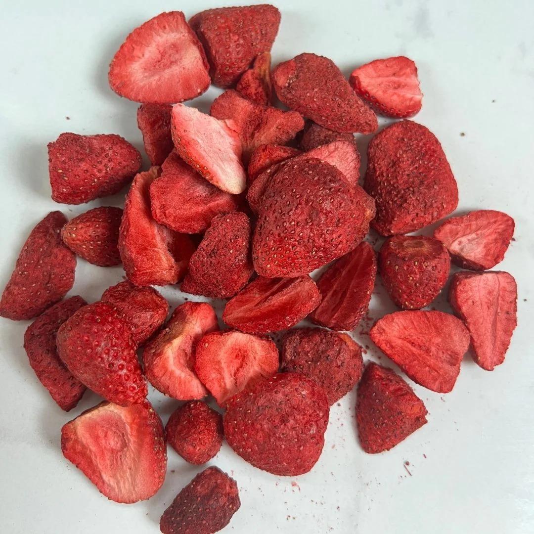Organic Dried Strawberries Sweet And Tangy Strawberries Ideal For Healthy Snacks And Food Ingredients