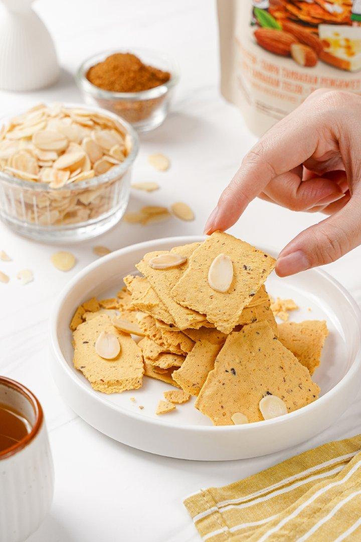 Gluten-Free Cheesethins Cookies