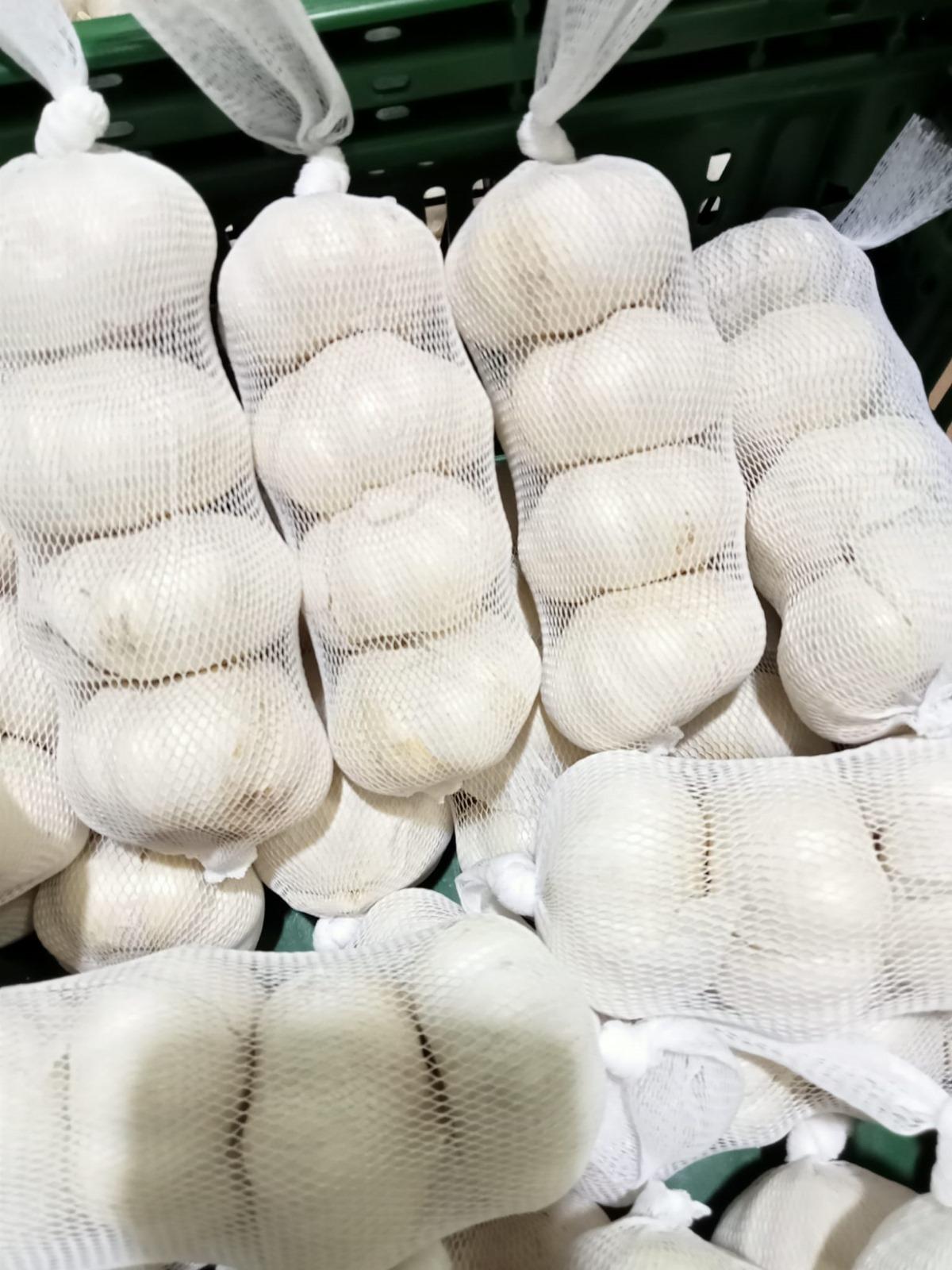 Dried Garlic Close-up