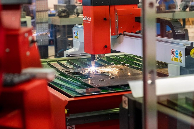 Stom-Laser Revealed: B2B Opportunity - 2