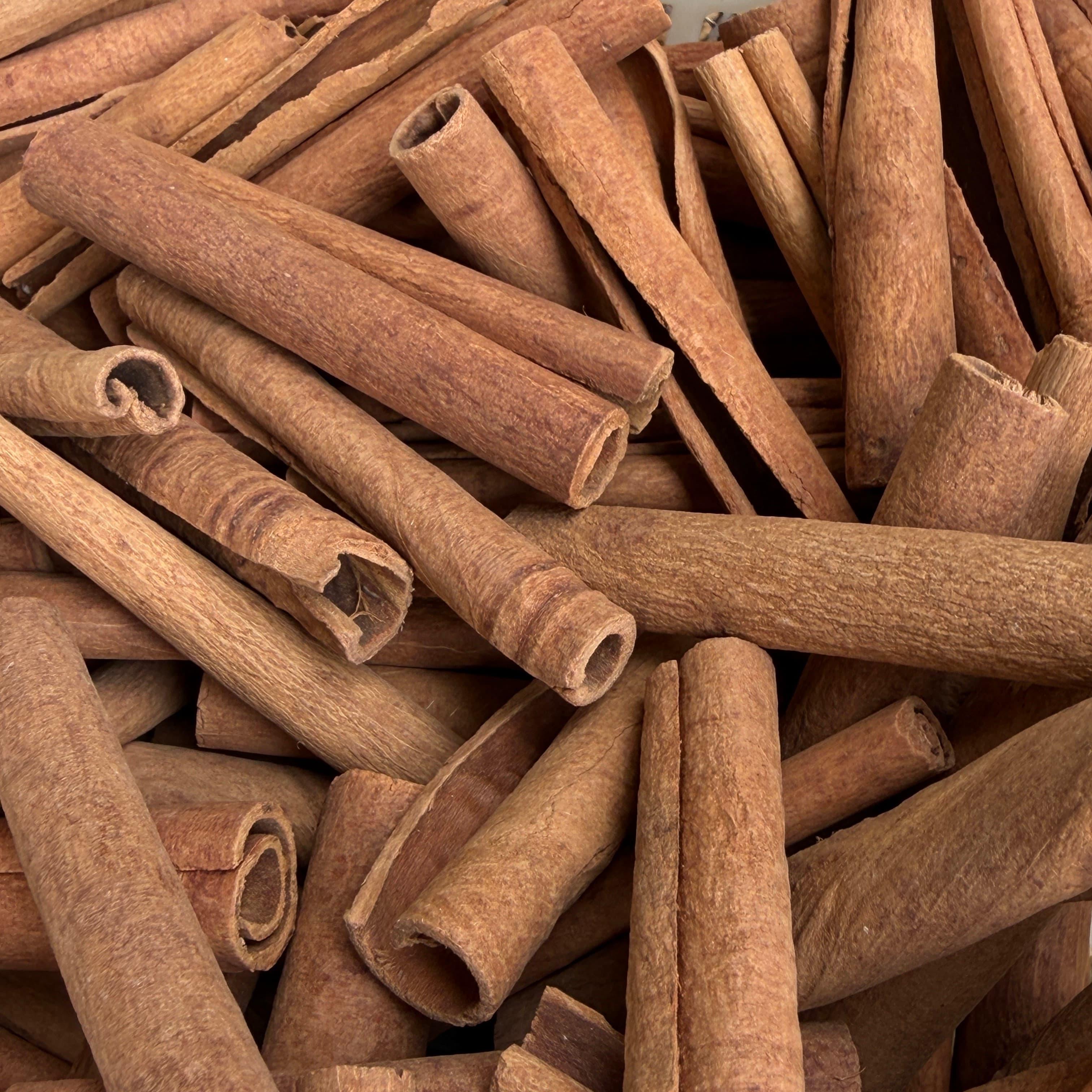 Global Wholesale Supplier of Premium Cinnamon Products Including Cinnamon Sticks and Powder, Carefully Processed to Preserve Natural Oils, Strong Aroma, and Superior Flavor for Food Manufacturing, Retail, Health Products, and International Trade with Competitive Prices