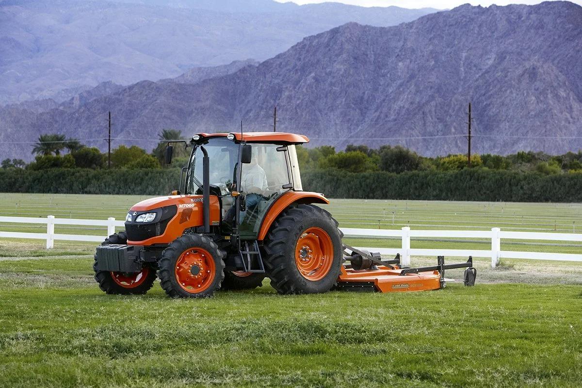 High Quality M7060 Tractor Wholesale Fast Delivery Farm Machinery Supply