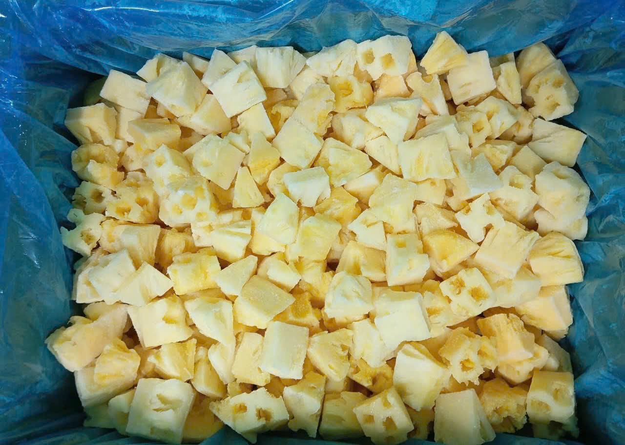 Frozen Queen Pineapple