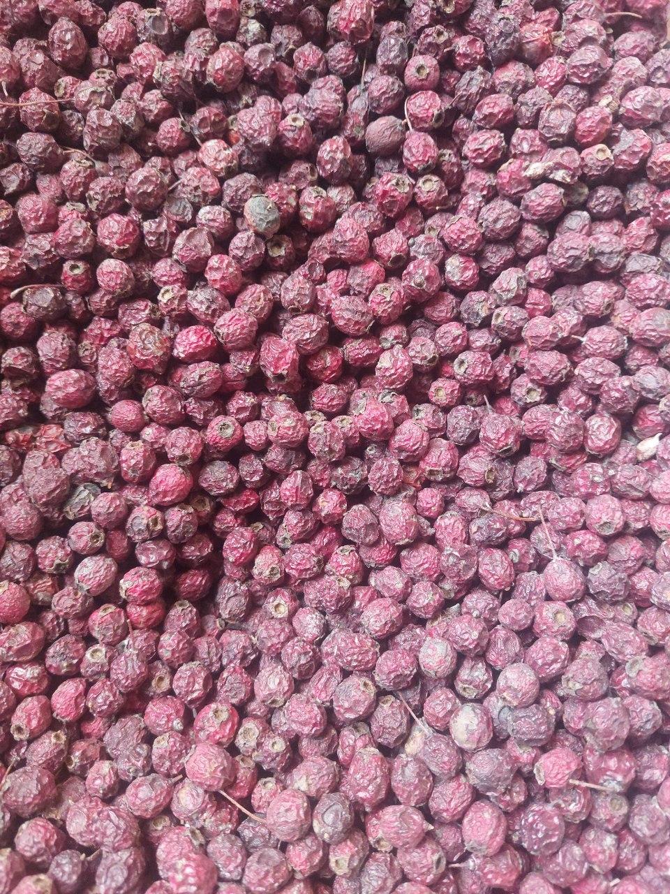 Dried Hawthorn Berries Image 1