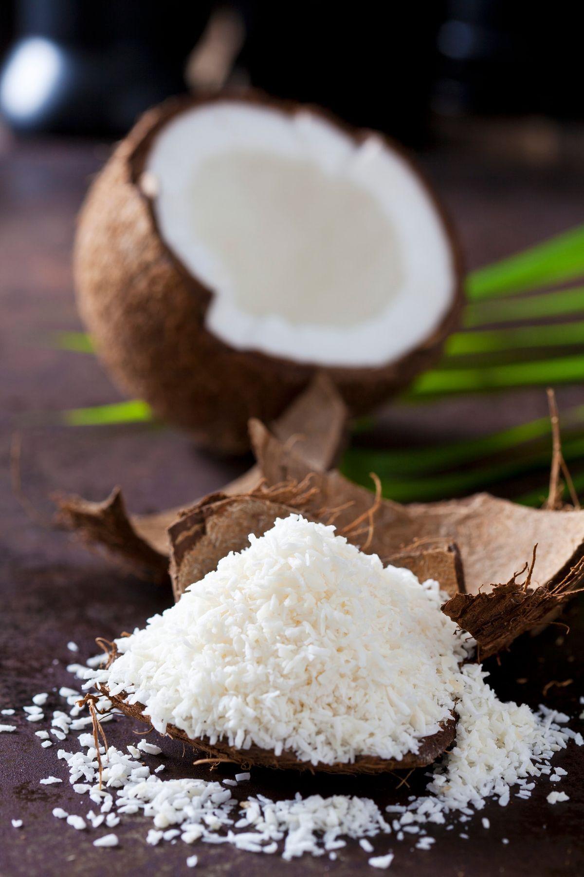 High Fat Fine Grade Desiccated Coconut From Vietnam – product photo, product description