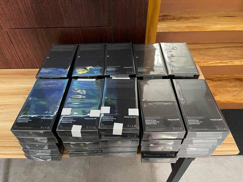 BRAND NEW SEALED ORIGINAL IPHONE 12 PRO MAX 512GB UNLOCKED 