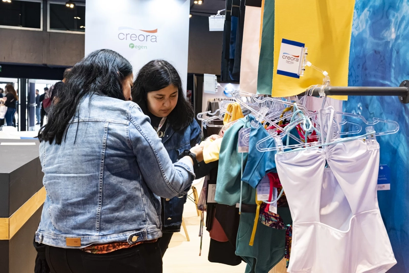 Discover EMITEX: B2B Event Guide - 1