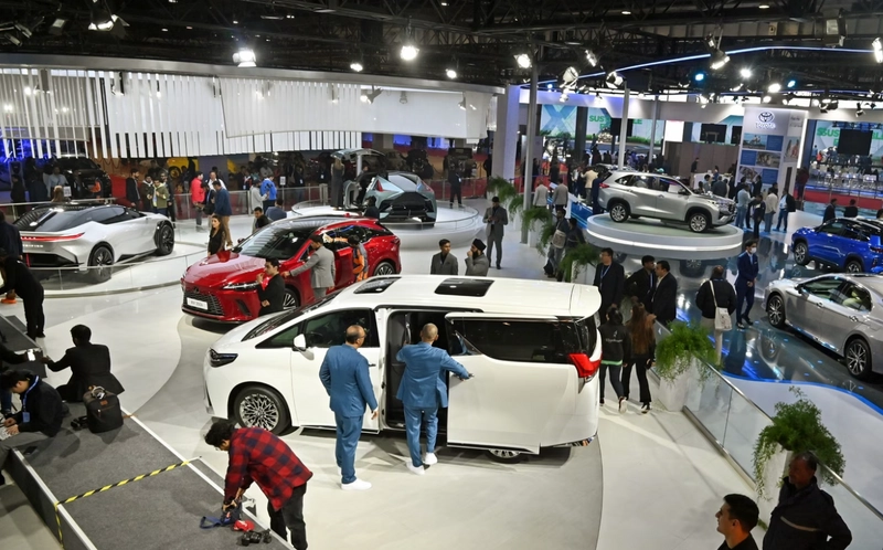International Auto Show Spotlight: B2B Essentials - 2