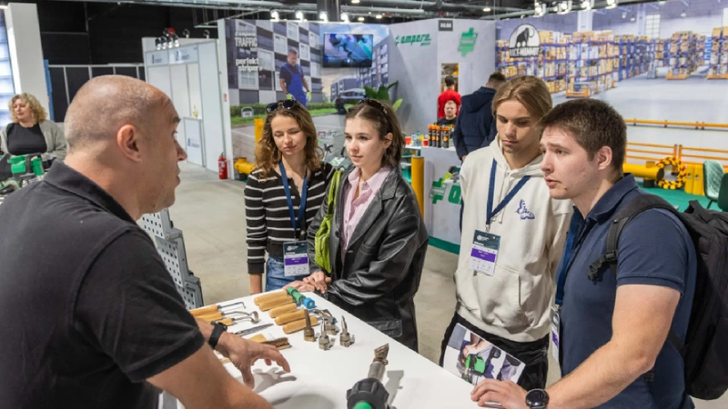 Inside Industrial Building Expo: B2B Key Insights - 1
