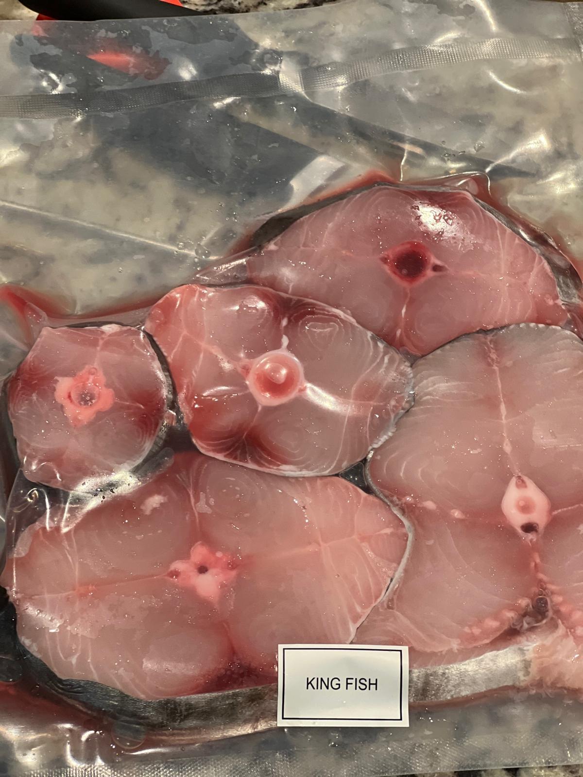 Chilled, cleaned, vacuum pack kingfish,Anchovy,Sardine,Snakehead - Murrel, never frozen fishes from India and airlifted.