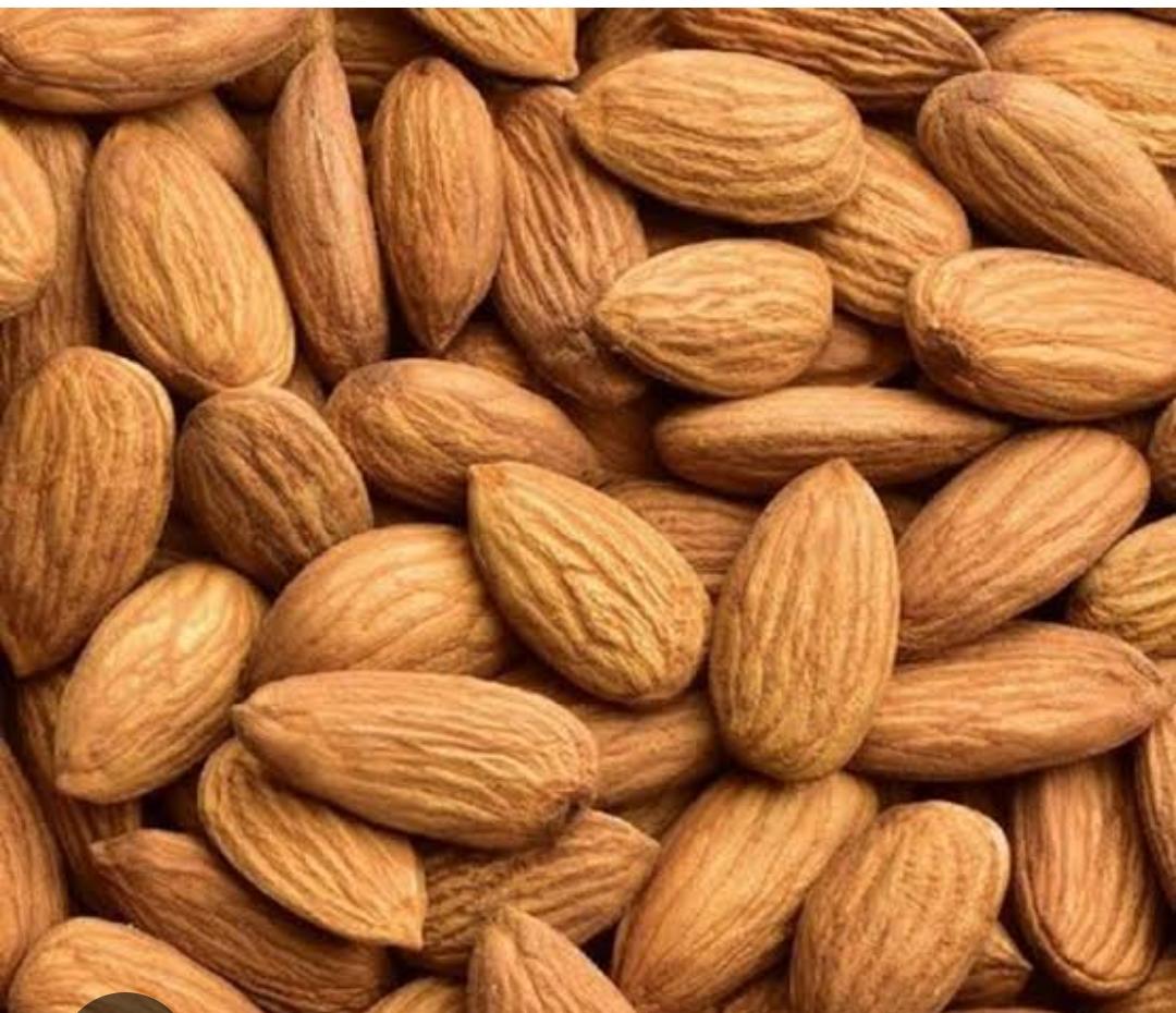 Premium Almond Kernels