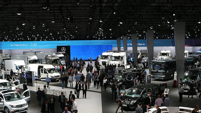 Discover IAA Transportation : B2B Event Guide - 1