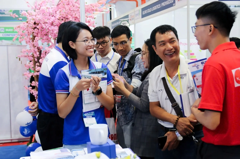 Co-Ref Vietnam Spotlight: B2B Essentials