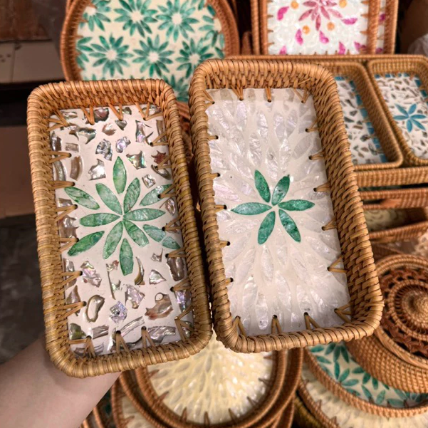 Artisan rattan tray