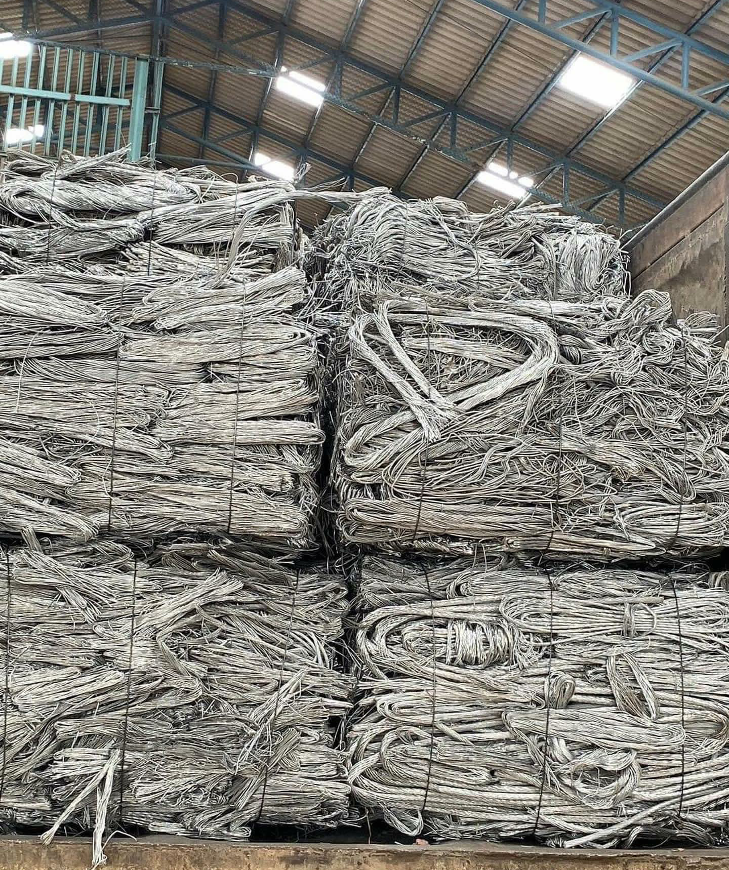 Aluminum electric wire scraps