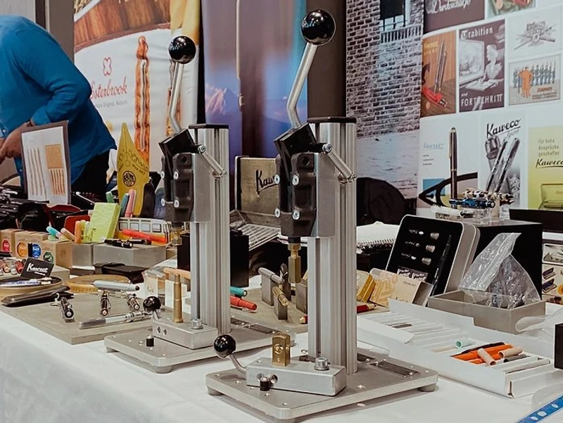 Discover Dutch Pen Show : B2B Event Guide - 2