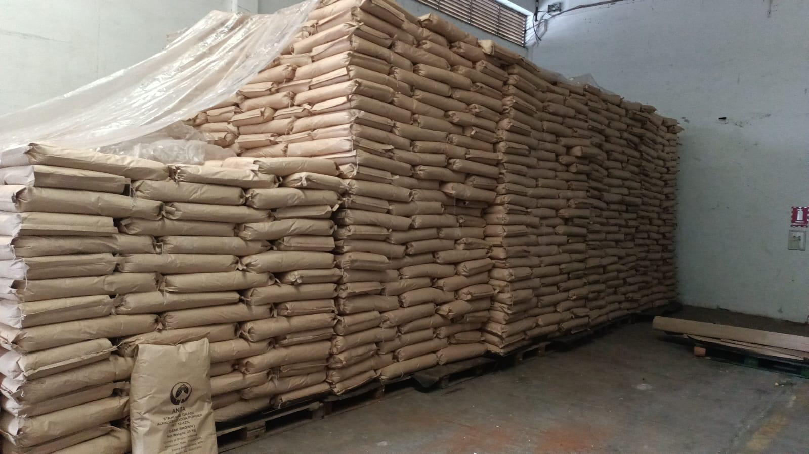 Alkalized & Natural Cocoa Powder Anita Color Dark Brown Grade 10-12% Fat Shelf Life 2 Years Flavor Up to standard Max. Moisture (%)