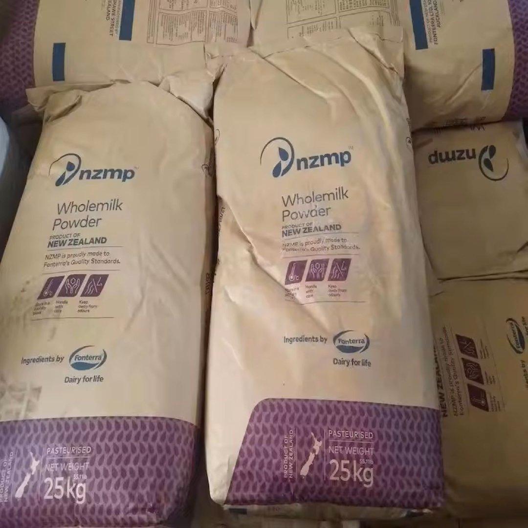 NZMP FONTERRA WHOLE MILK POWDER / SKIMMED MILK POWDER Grade Premium Max. Moisture (%) 1 Fat Content 28% Min Shelf Life 2-4 years