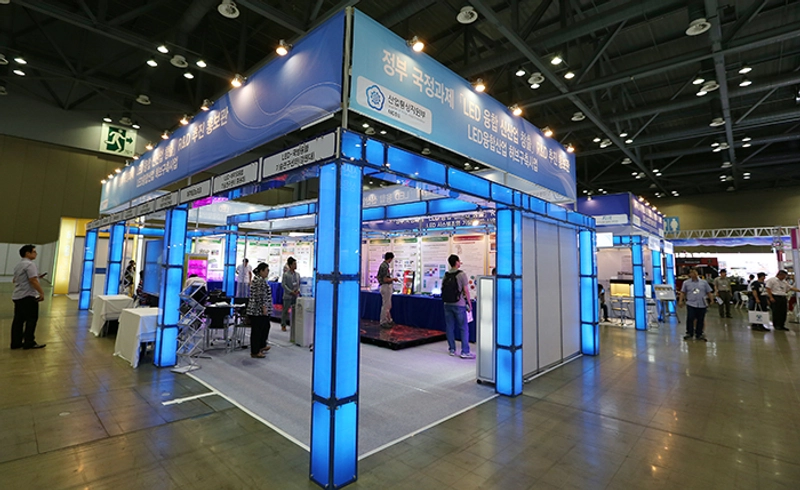 Why International LED & OLED Expo Matters for B2B - 1