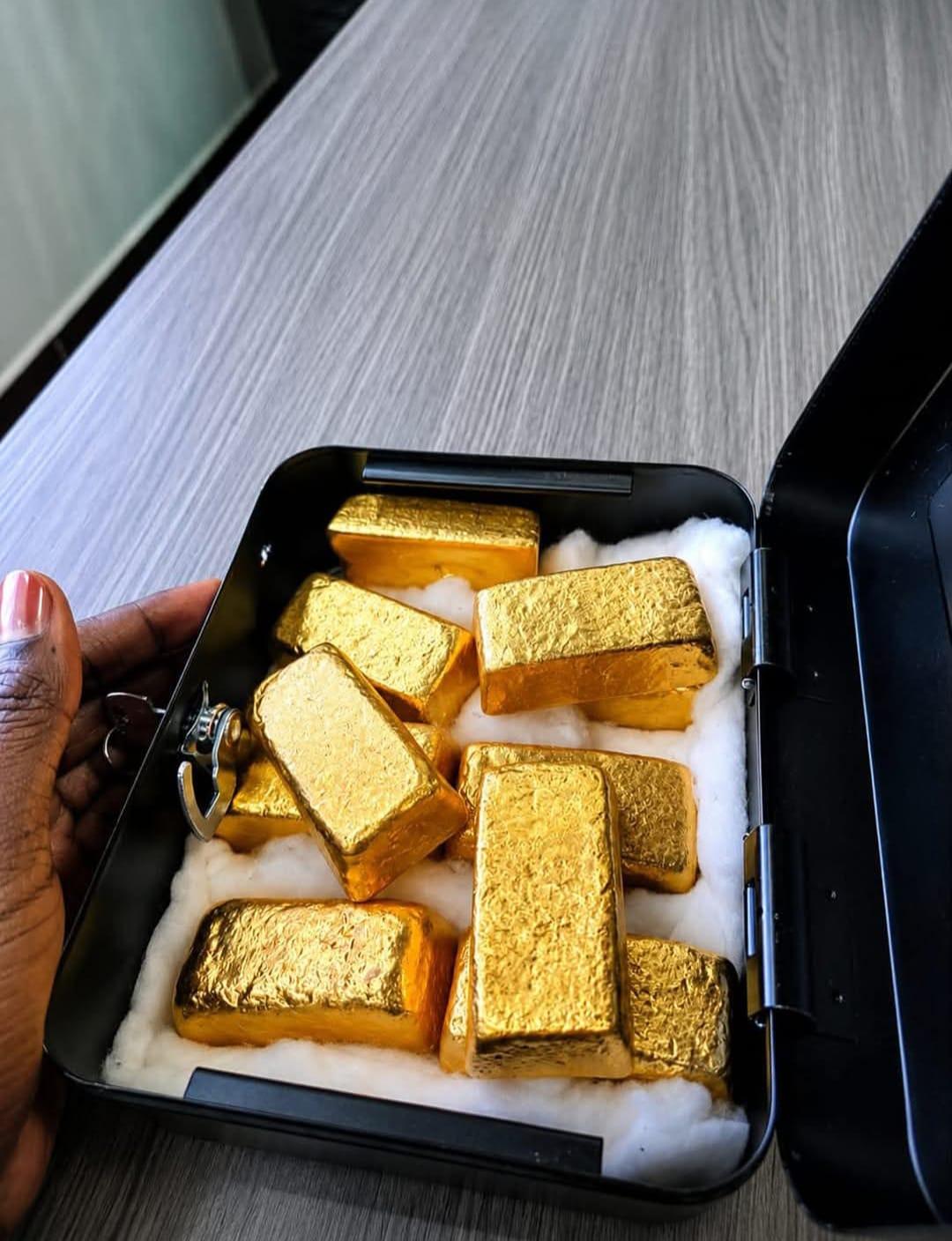 Gold bars