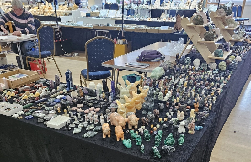ROCK GEM & BEAD SHOW Spotlight: B2B Essentials - 3