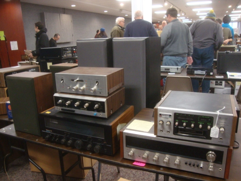 Unlock Vintage Electronics Expo: Must-Know B2B Event - 2
