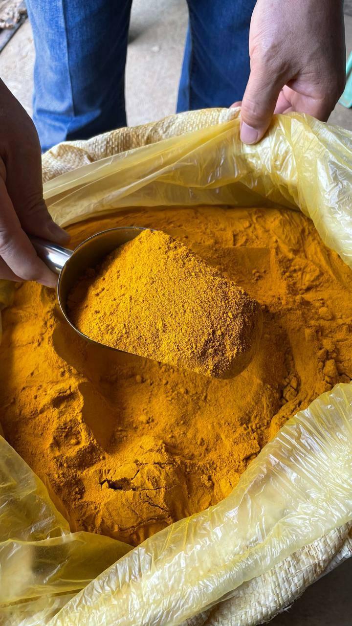 turmeric, nature turmeric powder,spices cloves, cardamom, cinnamon 