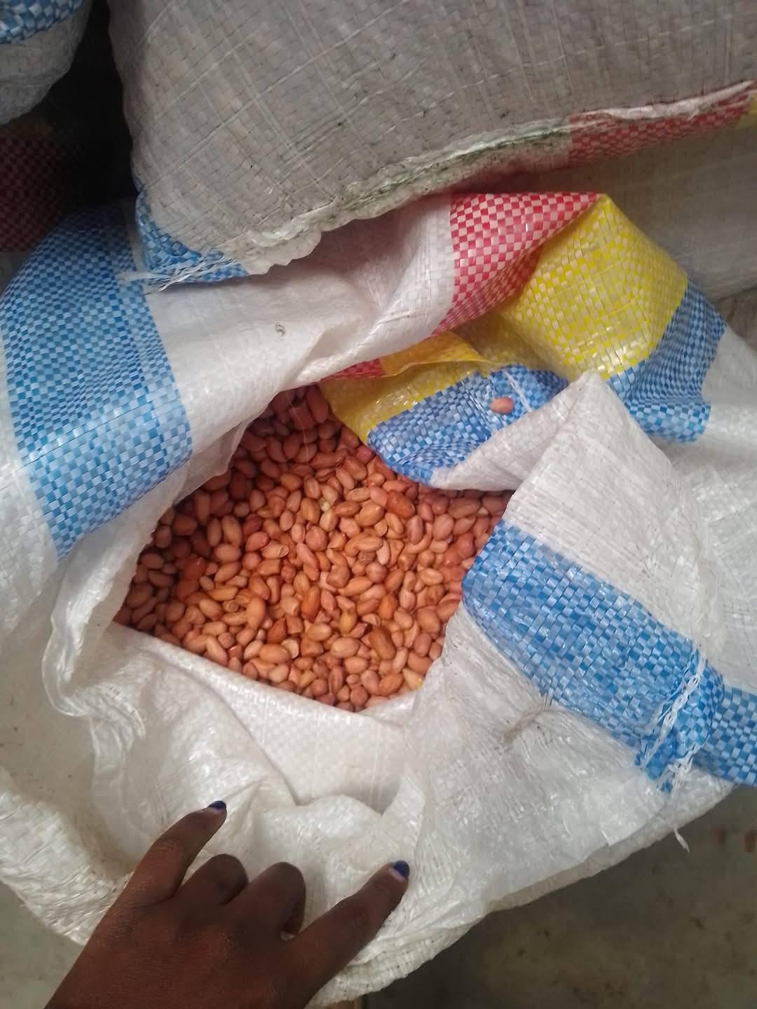 Premium Peanuts Image 2