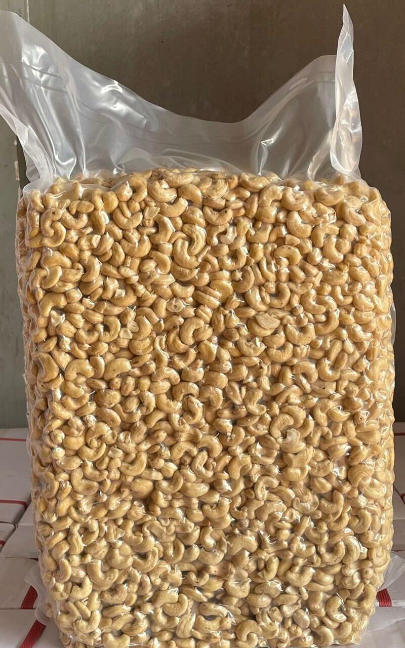 Roasted Cashew Product