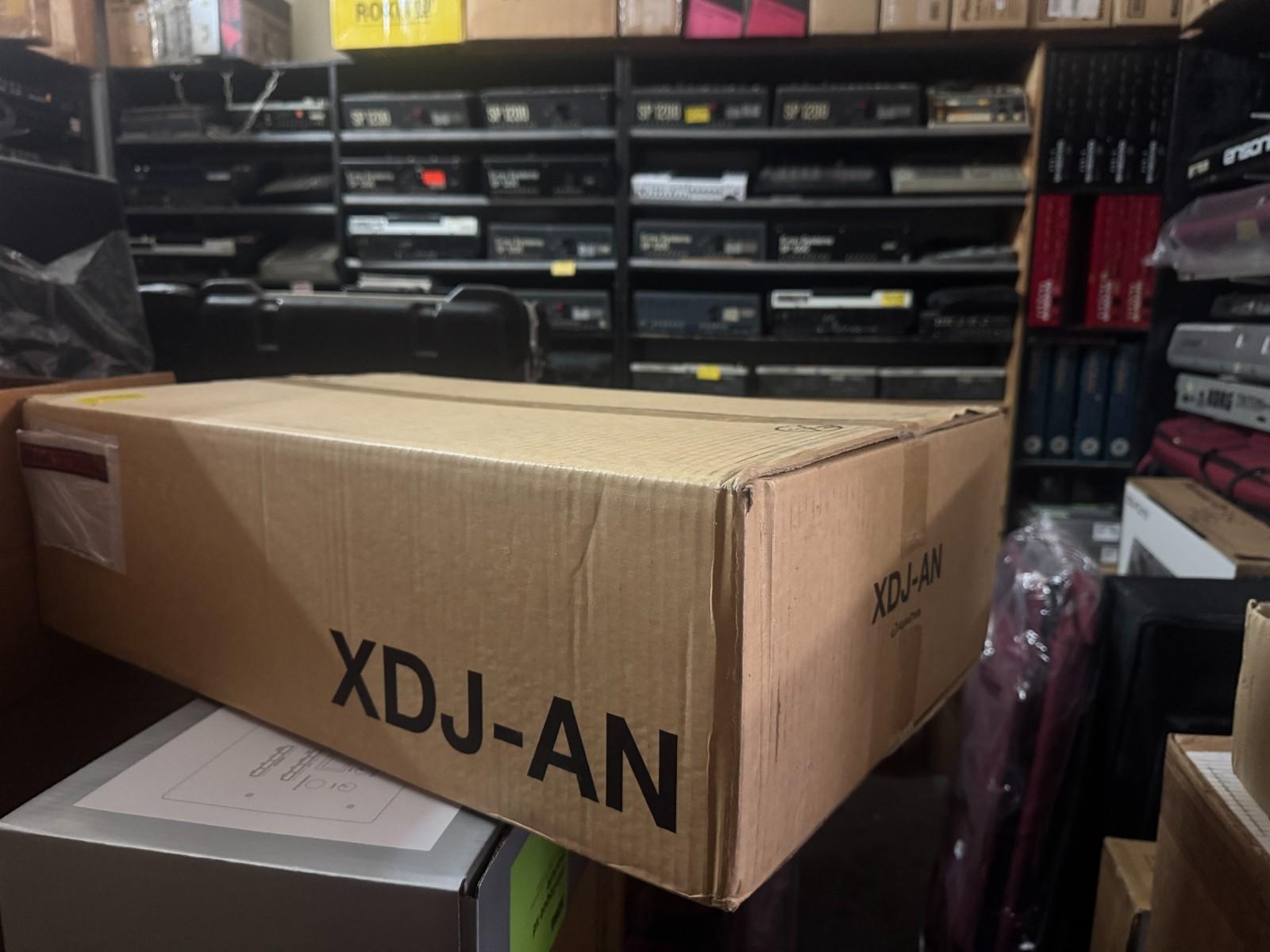 Pioneer / AlphaTheta XDJ-AN 2-Channel All-in-One DJ System BRAND NEW 