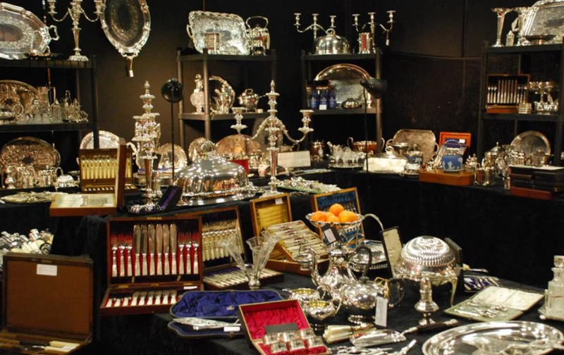 Discover Ciney Puces & Antiquités: B2B Event Guide - 1