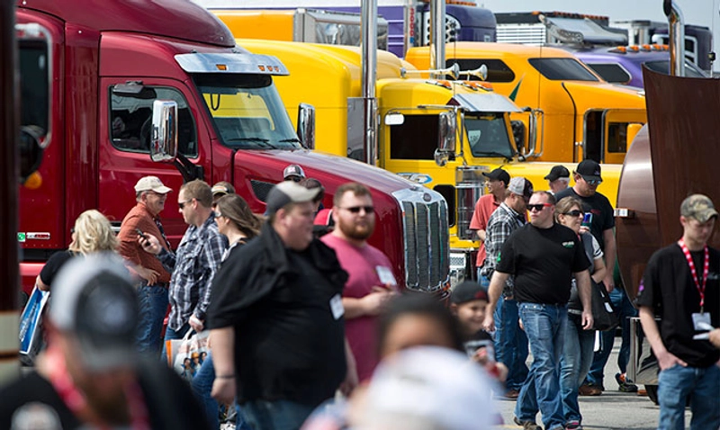 Unlock Mid-America Trucking Show: Must-Know B2B Event - 1