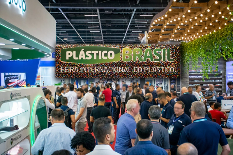 PLÁSTICO BRASIL Spotlight: B2B Essentials - 2