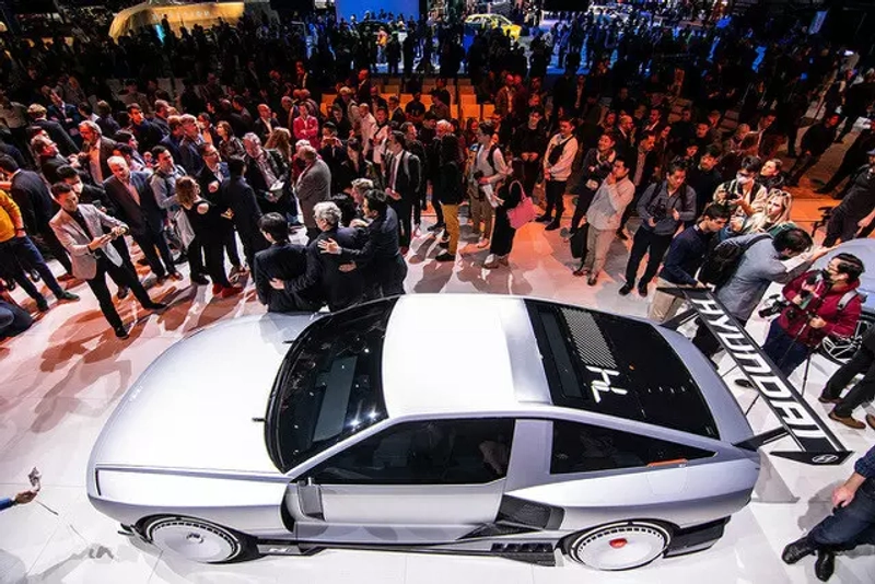 Inside LA Auto Show: B2B Key Insights - 2