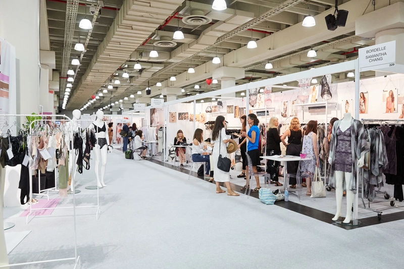 Curve New York City Spotlight: B2B Essentials - 1