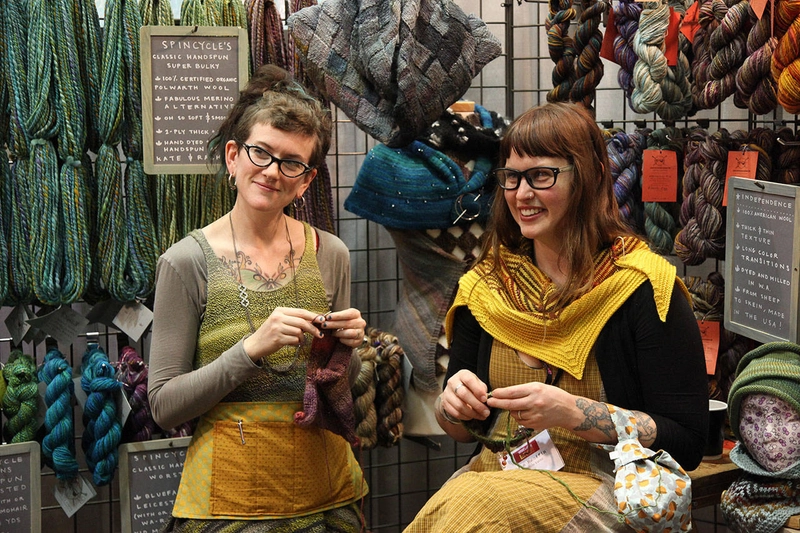 Knitting LIVE by Vogue Knitting Spotlight: B2B Essentials - 2