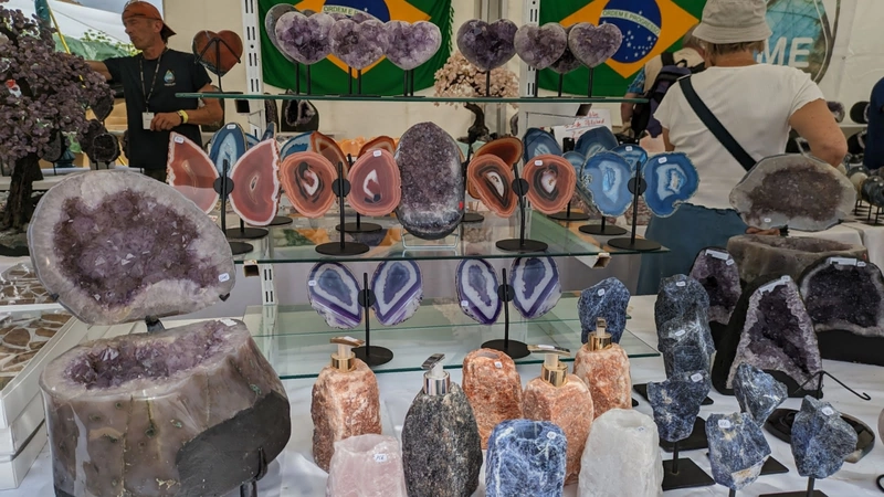 Discover INTERNATIONALE MINERALIEN UND FOSSILLIEN SCHMUCK: B2B Event Guide - 2