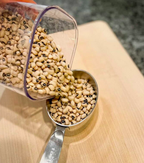 Peeled Black Eyed Cowpea Beans Black-eyed Peas with Good Price. Bulk Peas and Beans Organic Blackeyed Peas