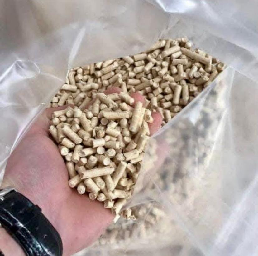 Real Pellets Wood Pellets ENplus 6mm – Premium Heating Pellets 15kg Bags Sale