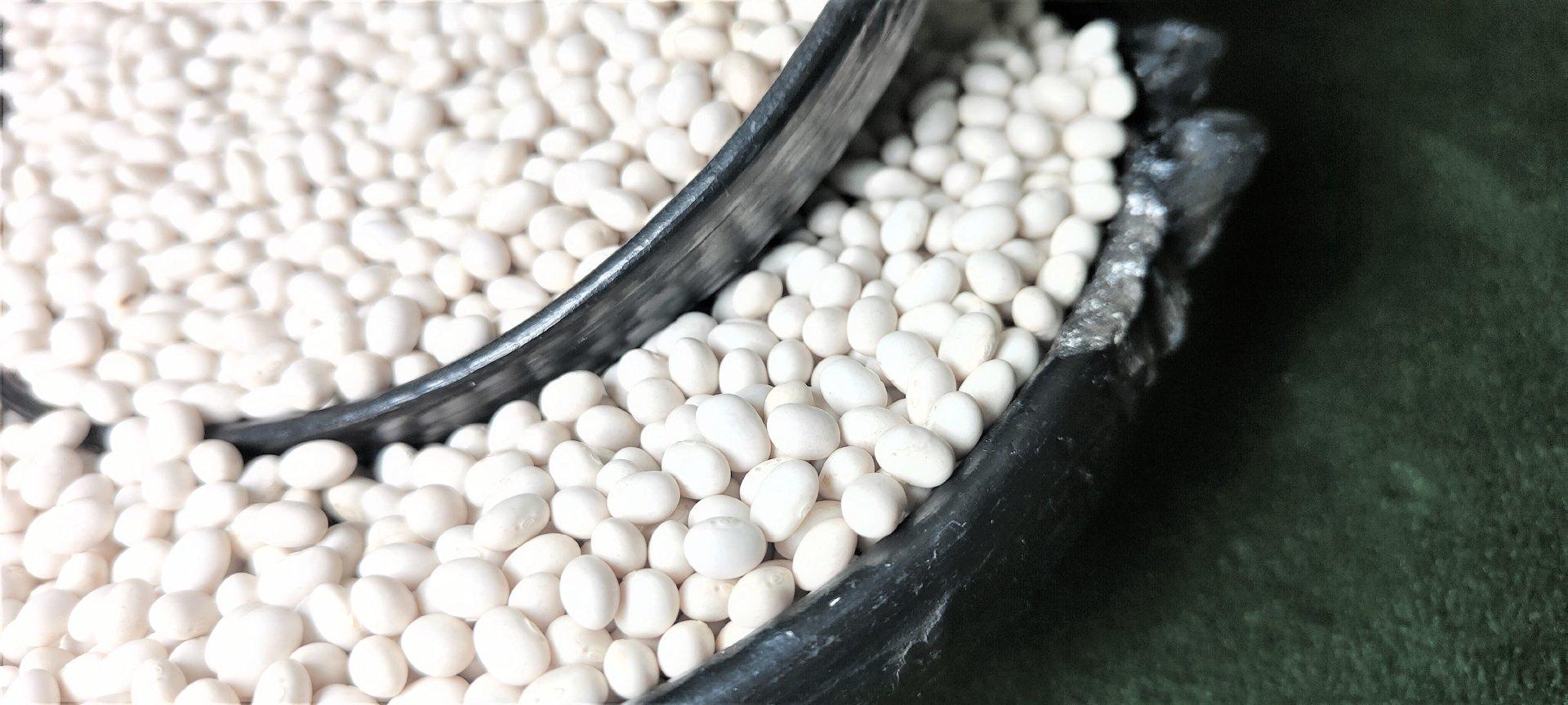2024 Ethiopian Origin White Pea Beans Hand-Picked Round shape Wholesale Dried New Crop Available in Bulk Quantity
