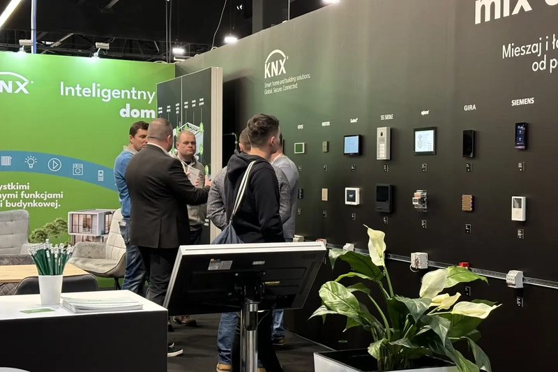 SMART HOME & IoT Expo Spotlight: B2B Essentials - 1