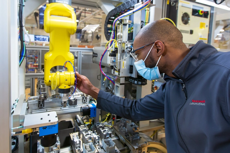 Discover ADVANCED MANUFACTURING - BELGIUM: B2B Event Guide - 2