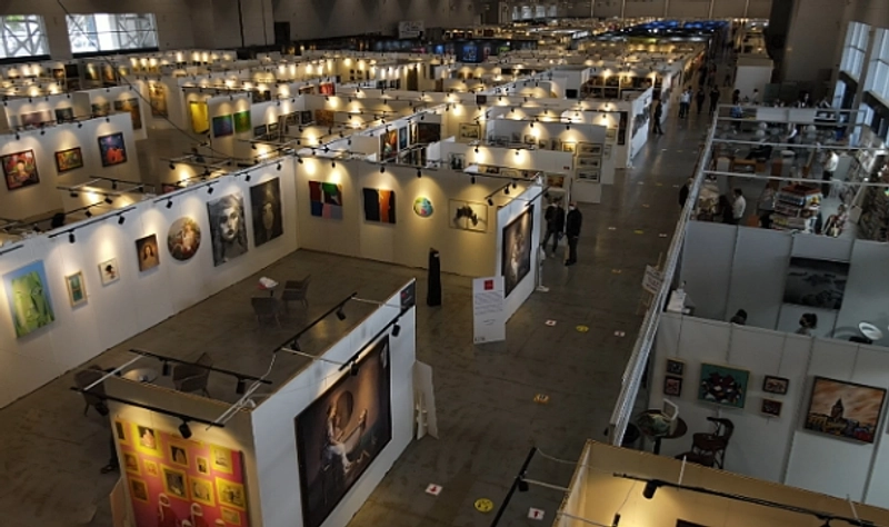 Why ARTCONTACT Matters for B2B - 3
